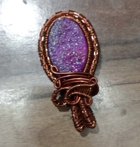 จี้ทองแดงขัดเงาพร้อมอัญมณีผสมธรรมชาติดีไซน์เนอร์ลวดทองแดงหุ้มเครื่องประดับของขวัญสำหรับเครื่องประดับคนรักอัญมณี - Product Image 1