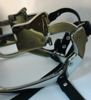 Abridor Bucal Equino de Acero Inoxidable de Calidad Premium para Forja, Venta al por Mayor OEM, Correa de Cuero Veterinaria Bio-Thane SKI-3011