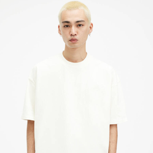 Camiseta gráfica de moda para hombre de alta calidad: elegante, cómoda y perfecta para camisetas casuales para hombre - Product Image 2