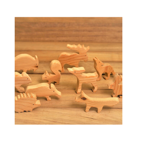 Ensemble de jouets animaux en bois faits à la main jouet animal artisanal en bois pour les tout-petits bébé cadeau jouet Montessori en bois - Product Image 2