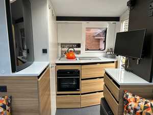 Venta al por mayor Mini Camper Overlanding Teardrop Rv Camping caravana viaje remolque caravana todoterreno Camper RV caravana remolque en venta - Product Image 2