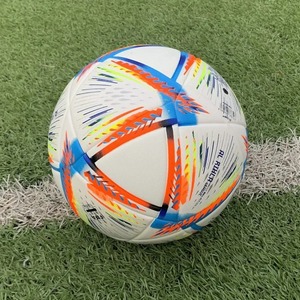 Balón de Fútbol de PU Ecológico de Alta Calidad, Tamaño 5, Unión Térmica, para Interior y Exterior, Material de PVC y TPU, Personalizado a Máquina - Product Image 3