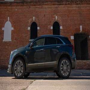 2022 XT5 Premium Luxury Mini SUV V6 Power - Product Image 1