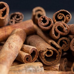 Rollo de canela seca al por mayor y a bajo precio, corteza de canela de Casia seca al sol de alta calidad de Vietnam - Product Image 6