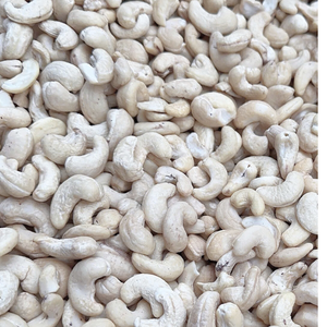 Fournisseur fiable au Vietnam, noix de cajou Santigo Vietnam W320, noix de cajou grillées, exportées vers l'Asie, l'UE, le Moyen-Orient - Product Image 1