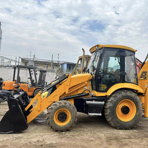 Usado JCB 3CX Retroexcavadora 4x4 Tracción de ruedas 1-3 toneladas Capacidad del cucharón - Product Image 1