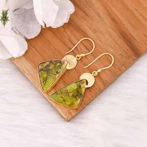 Pendientes Colgantes de Latón Antiguo para Mujer, Pendientes de Gota con Piedra de Ópalo Verde, Pendientes Hechos a Mano de Latón de Alta Calidad, Pedido al por Mayor - Product Image 3