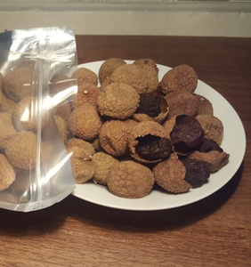 Tranches de litchi séchées vietnamiennes, fabriquées à partir de fruits soigneusement sélectionnés, pour les snacks de vente au détail, la pâtisserie et les marchés d'importation. - Product Image 1