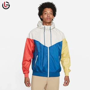 Veste coupe-vent d'hiver décontractée pour homme à bas prix avec fermeture éclair, col montant, poches, imperméable et écologique, logo frontal - Product Image 1