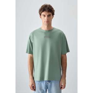 เสื้อยืดพิมพ์ลายแอร์ โจนส์ สำหรับผู้ชาย สีเขียวอ่อน ผ้าฝ้าย 100% เนื้อหนานุ่ม ทรงโอเวอร์ไซส์ ลายกระบองเพชร - 88354 - Product Image 4