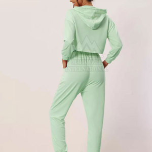 Design personnalisé de haute qualité best-seller pour femmes crop top survêtement coupe ajustée pour femmes crop top survêtement fabriqué en meilleure qualité - Product Image 4