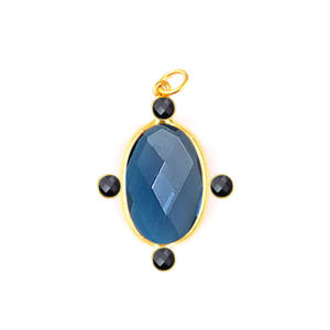 Vente en gros de pendentif ovale en quartz Iolite en argent sterling 925 plaqué or 15x10mm avec lunette fantaisie bijoux de charme en pierre de naissance - Product Image 1