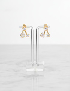 Boucles d'oreilles tendance pour femmes, style céleste, 3 pierres en moissanite, étoile triangulaire, coupe ronde, argent sterling 925, style simple, boucles d'oreilles à clip - Product Image 4