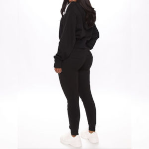 Logo personnalisé Ensemble pantalon et sweat à capuche de sport imprimé de haute qualité Survêtement pour femmes Ensemble 2 pièces Couleur unie avec fermeture éclair Costume à capuche pour femmes - Product Image 2