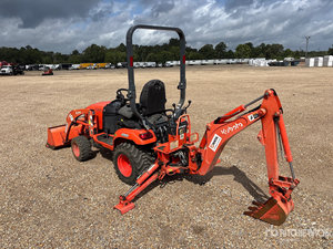 Tracteur haute puissance BT603 avec pelle arrière et chargeur frontal 4x4 rouge, équipement de jardin - Product Image 3