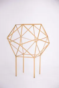 Présentoir rond à gâteaux et desserts pour mariage et événements Vaisselle dernière conception Présentoir à gâteaux grande taille en métal plaqué or - Product Image 2