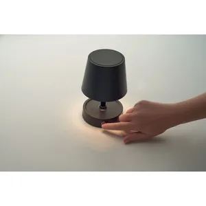 Lampe de table rechargeable TAPLAMB, lampes à huile personnalisées et accessoires - Product Image 1