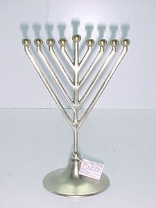Ménorah nickelée/dorée en forme d'arbre pour décoration de mariage Bougeoir Menorah de style israélien de la maison et du mariage - Product Image 5