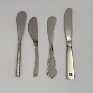 Juego de 4 Utensilios de Acero Inoxidable para Queso y Cuchillos para Mantequilla, para Rebanar Queso y Mantequilla, para Uso en el Hogar, Restaurantes y Regalos de Boda - Product Image 5