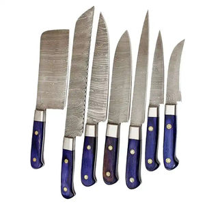 Ensemble de cuisine professionnel Burraq 7 pièces, fait main, en acier carbone, manche en bois, ambidextre, moderne, écologique, compatible lave-vaisselle - Product Image 2