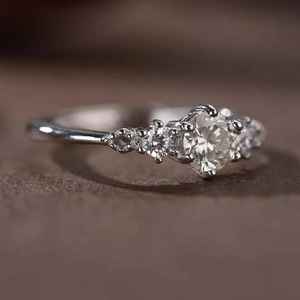 SHIVPATH 14k or massif élégant diamant cluster bague de fiançailles pierres taillées brillantes à la mode luxe pour les anniversaires - Product Image 2