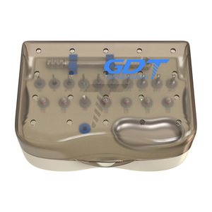 Boîte de kit chirurgical standard avec connecteurs hexagonaux internes, forets, tournevis et cliquet dynamométrique - Product Image 4