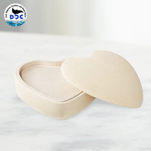 Boîte de rangement pour bijoux en velours imitation peau de requin, modèle 0006, couleur crème, fabriquée au Vietnam, par DPC Luxury Modern Slyte. - Product Image 6