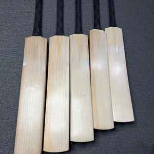 Mazza da Cricket Personalizzabile in Legno Leggero, Stile Classico Vintage con Logo per Allenamento all'Aperto, Giardino, Feste, Sport Inglesi - Product Image 1