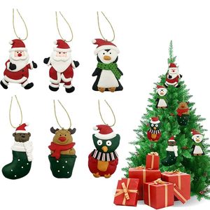 24 Mini 8cm di natale palla e albero ornamenti di Babbo Natale pinguino gufo e renna ciondoli in PVC decorazioni natalizie Festive - Product Image 1