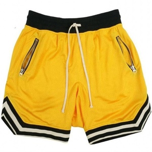 Stylish Pockets Men's Black Regular Fit Woven Mid-rise <b>Shorts</b> Four Pockets Zip Fly Button Closure Waistband with <b>Belt</b> - Product Image 3