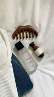 Peigne de massage en bois de santal de qualité supérieure avec design antistatique et durable pour la relaxation et le soin sain du cuir chevelu - BLUE LOTUS Vietnam