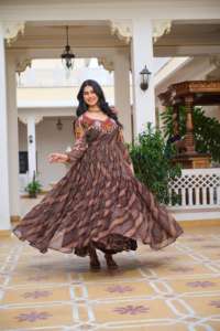 2024 verano nueva moda niñas largo de talla grande con cuello en V Foux Georgette bandhni estampado boda playa Formal ropa hasta el suelo - Product Image 3