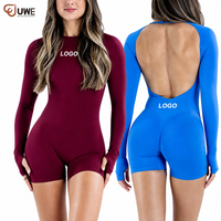 Combinaison moulante courte pour femme en nylon très élastique, effet push-up, idéale pour le yoga, la gym et l'entraînement, tenue de sport une pièce
