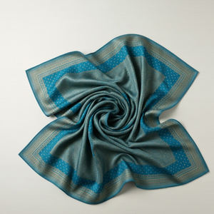 ผ้าคลุมไหลขนสัตว์คุลลูแบบดั้งเดิม ทอมือ ลายสวยงาม นุ่ม อุ่น ขนาด 80x40 นิ้ว สำหรับผู้หญิง ฤดูหนาว และแฟชั่นดีไซเนอร์ - Product Image 4