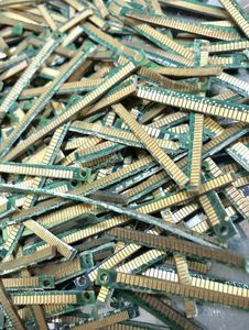 ใหม่สำหรับ Pentium CPU Gold Finger Scrap 2 คอร์ 2.33GHz 64-Bit Socket 939 ชิปประมวลผลเดสก์ท็อป สำหรับการกู้คืนทองคำ - Product Image 1