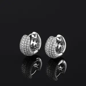 Boucles d'oreilles créoles en argent 925 avec diamants de laboratoire - Cadeau unisexe écologique pour les occasions festives - Product Image 2