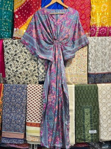 Kaftan ผ้าไหมยาวอินเทรนด์, ชุดเดรสฤดูร้อนขนาดพลัสผ้าไหมแท้, ชุดเดรส Kaftan ยาวสําหรับนอนหลับ, บิกินี่ผ้าไหมคลุมตัวน้ําหนักเบาสบาย - Product Image 6