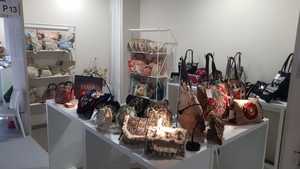 Wholesale Women's Tote Bags <b>Leather</b> Handles Jute Hessian Embroidered Zipper-Water-Resistant Cotton Chain for Grocery <b>Shopping</b> - Product Image 5