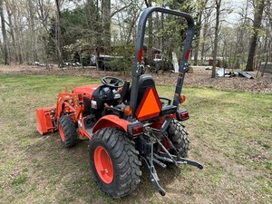 รถแทรกเตอร์มือสอง2023 Kubota B2301HSD รถแทรกเตอร์ Kubota M954 4WD - Product Image 2
