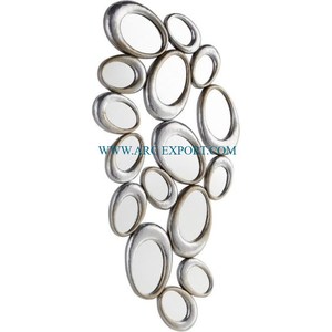 Espejo de pared de lujo pulido en oro y latón puro para el hogar, para hoteles y resorts de interior y exterior, suministro creativo de espejo de pared - Product Image 4