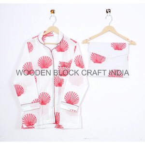 Conjunto de Pijama de Algodón Elegante para Mujer, Estampado con Conchas, Hecho a Mano en India, Blanco y Rosa, Ideal para Yoga Matutino - Product Image 4