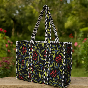 Sac fourre-tout écologique en toile vintage pour femmes, sac de voyage en coton matelassé fait à la main avec imprimé floral et fermeture à glissière personnalisable - Product Image 2