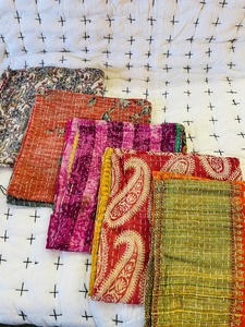 Serviettes de table en coton cousues à la main Kantha Décoration de table classique bohème Serviettes en lin imprimées de haute qualité Mix Match assorties - Product Image 2