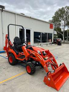 LIVRAISON GRATUITE TRACTEUR KUBOTA BX23S D'OCCASION 21,6 CV CHARGEUR FRONTAL 4 EN 1 BOÎTE À OUTILS TOIT PARASOLEIL APPROUVÉ EPA CE HYDRAULIQUE AUXiliaire - Product Image 3