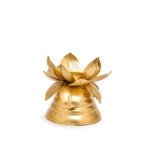 ฐานโลหะออกแบบเป็นรูปดอกบัวที่มีหลุมแก้วสำหรับตกแต่งเทศกาลดิวาลีและอีสเตอร์ขนาด11ซม. X 11ซม. x 8ซม. - Product Image 5