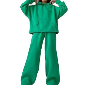 OEM Survêtement Surdimensionné pour Femmes Polaire Lourde à la Mode Baggy Ensemble pour Femmes Pantalon de Survêtement Évasé et Ensemble à Capuche - Product Image 2