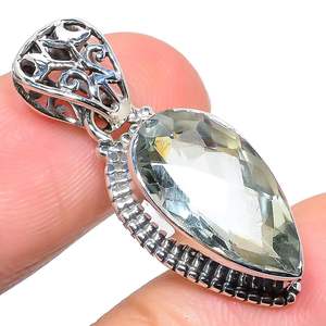 Colgante clásico de Plata de Ley 925 con número de piedras preciosas de amatista verde cortada en pera y patrón de dibujos animados para fiestas y joyería fina - Product Image 3