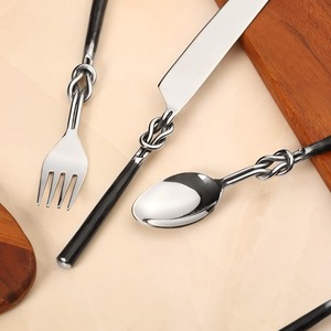 Cubiertos de acero inoxidable forjados a mano Último diseño con acabado de espejo para fiestas y restaurantes - Product Image 3