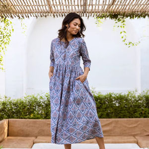 Robe en coton imprimée à la main avec motif trèfle, style bohème, décontractée, occasionnelle, pour les vacances d'été, pour femmes - Product Image 1