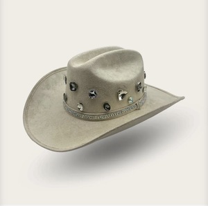 Sombrero western premium de gamuza con aplicaciones de cristal |   Sombrero artesanal de moda |   Fabricante OEM y ODM - Product Image 4